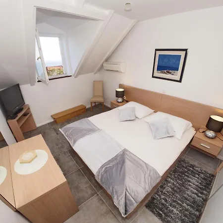 & Ivusic 두브로브니크