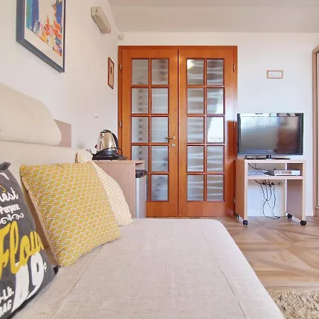 게스트하우스 & Ivusic