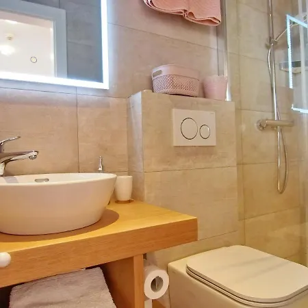 게스트하우스 & Ivusic